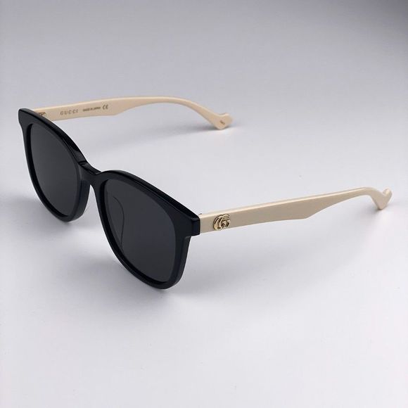 🔥 GUCCI Logo GG1001SK 003 Sunglasses Black White Gray Rectangle Women - Picture 4 of 9